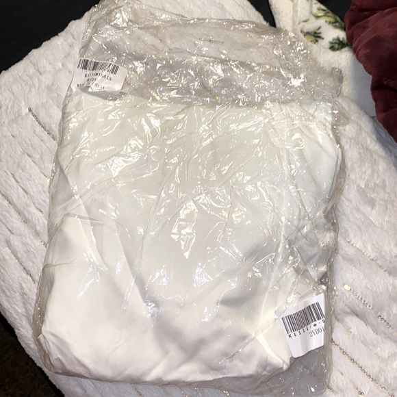 🤍 White jumpsuit with lace 🤍 - Picture 4 of 5